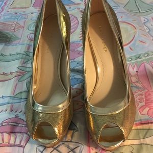 Mark Fisher heels W/platform peep toe size 8.5 M